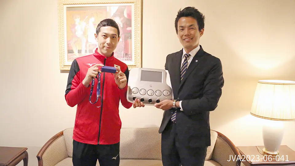 photo: photo session width the Japan Women's National Volleyball Team (Hinotori Nippon)
