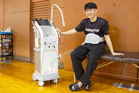 photo: the Player were using the Physical therapy equipment.