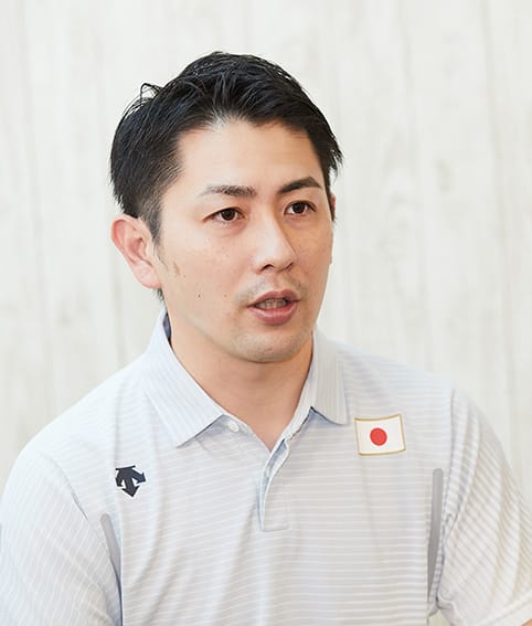Interview with trainer Akira Sato