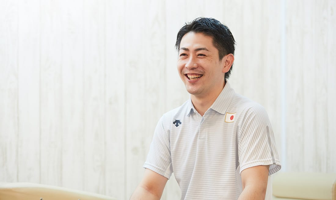 Interview with trainer Akira Sato