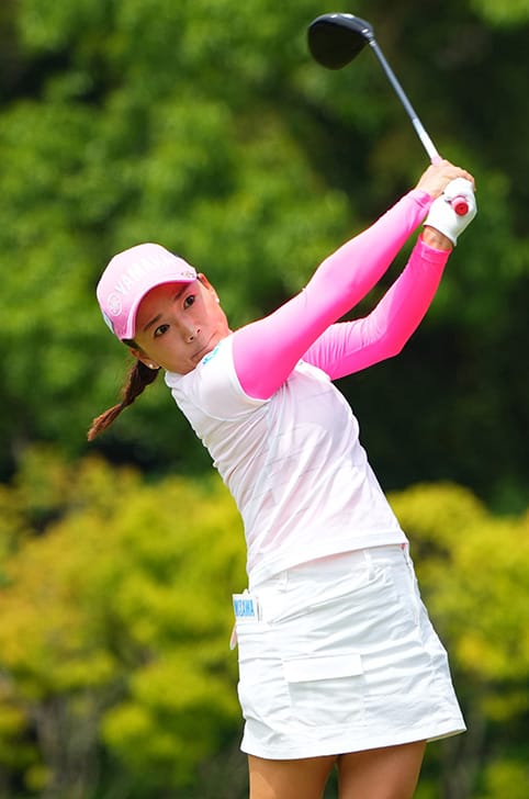 Professional Golfer Chie Arimura answered various questions