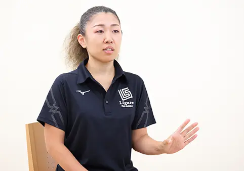 Manami Komatsu, trainer of Ligare Sendai, answered various questions