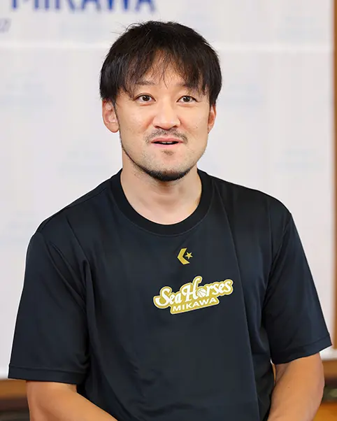 Professional basketball player Shinsuke Kashiwagi answered various questions