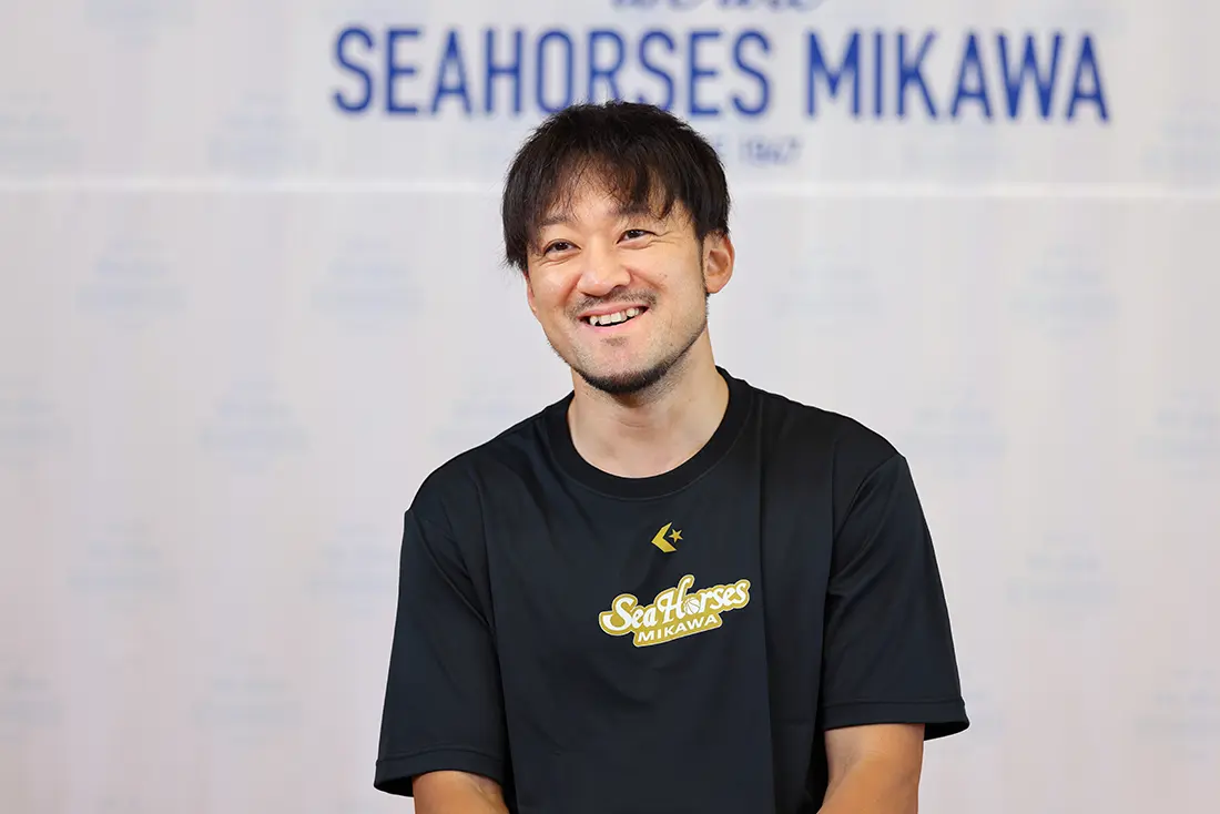 Professional basketball player Shinsuke Kashiwagi answered various questions